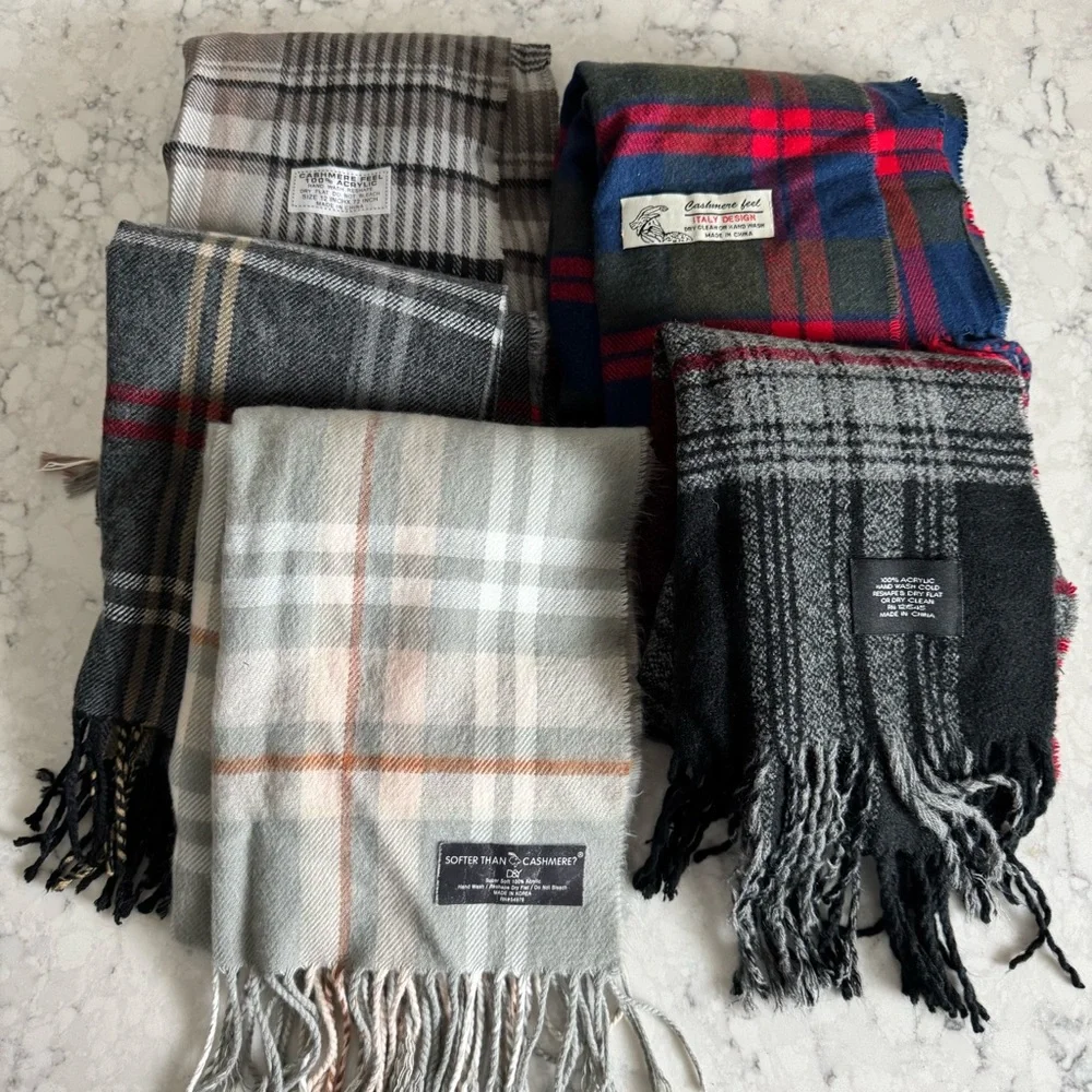 Set of 5‎ scarfs, plaid various colors